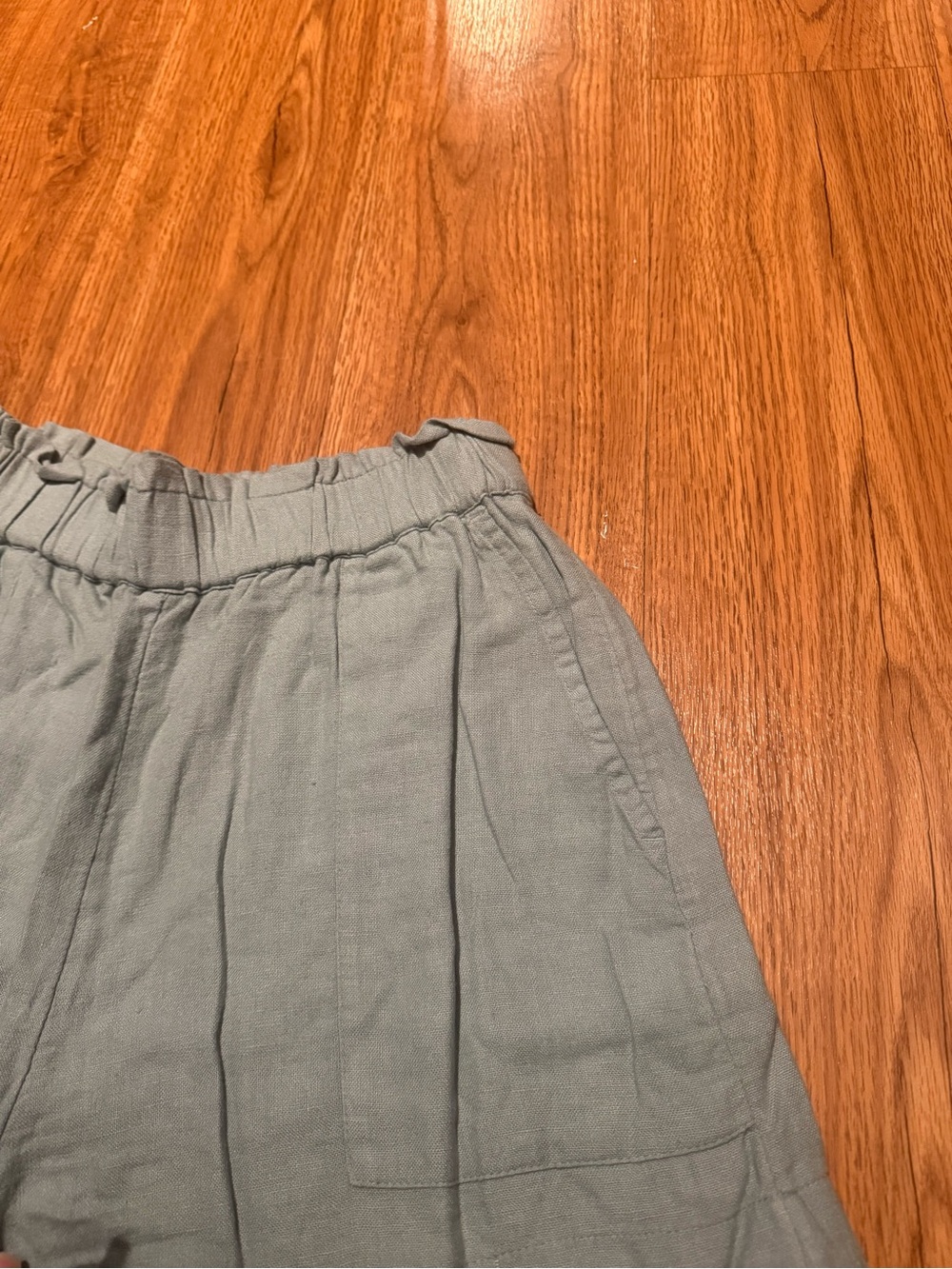Abercrombie & Fitch Linen shorts pull on - Picture 2 of 5